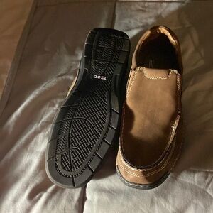 Izod size 12 brown in great condition